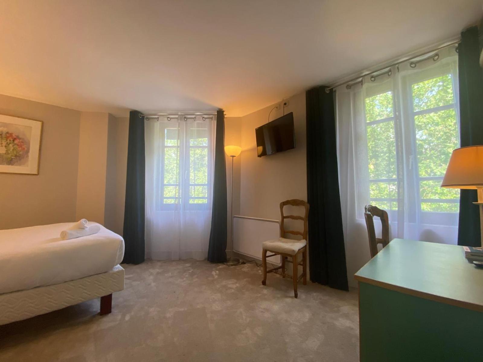 Hotel Paris Vesinet- Logis Hotel Restaurant Le Vésinet 外观 照片