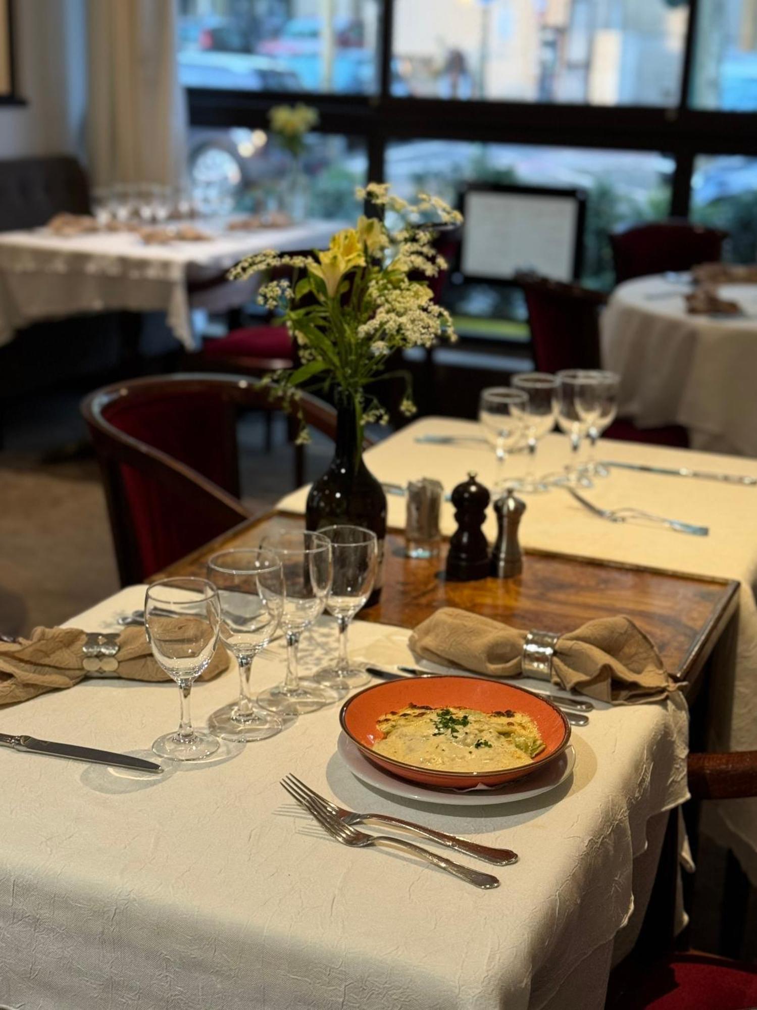Hotel Paris Vesinet- Logis Hotel Restaurant Le Vésinet 外观 照片