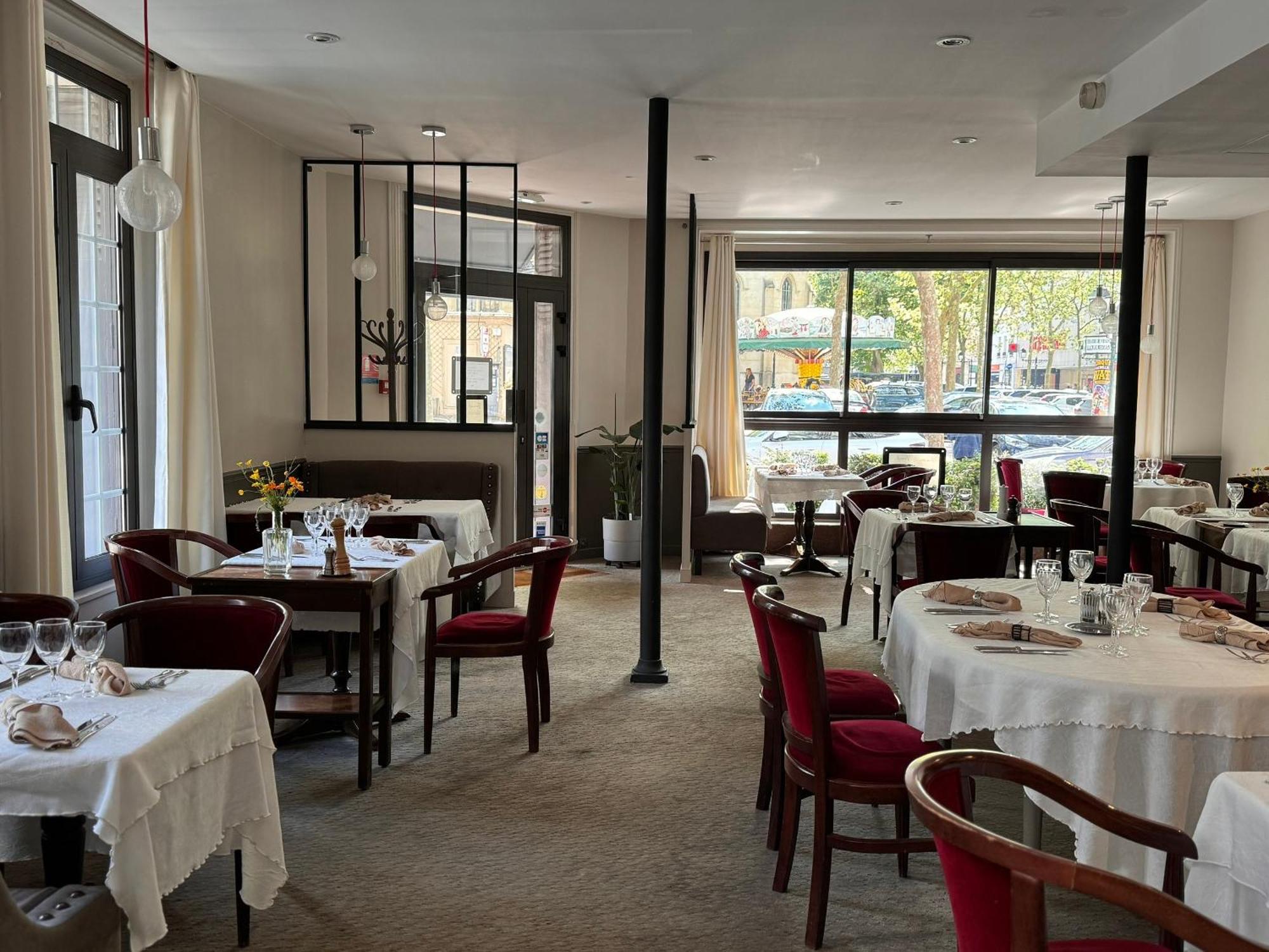 Hotel Paris Vesinet- Logis Hotel Restaurant Le Vésinet 外观 照片