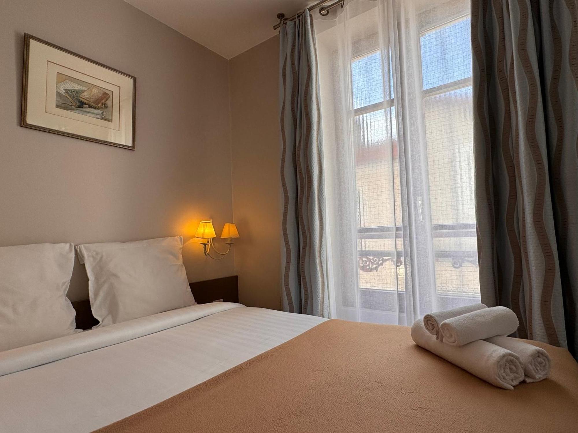 Hotel Paris Vesinet- Logis Hotel Restaurant Le Vésinet 外观 照片