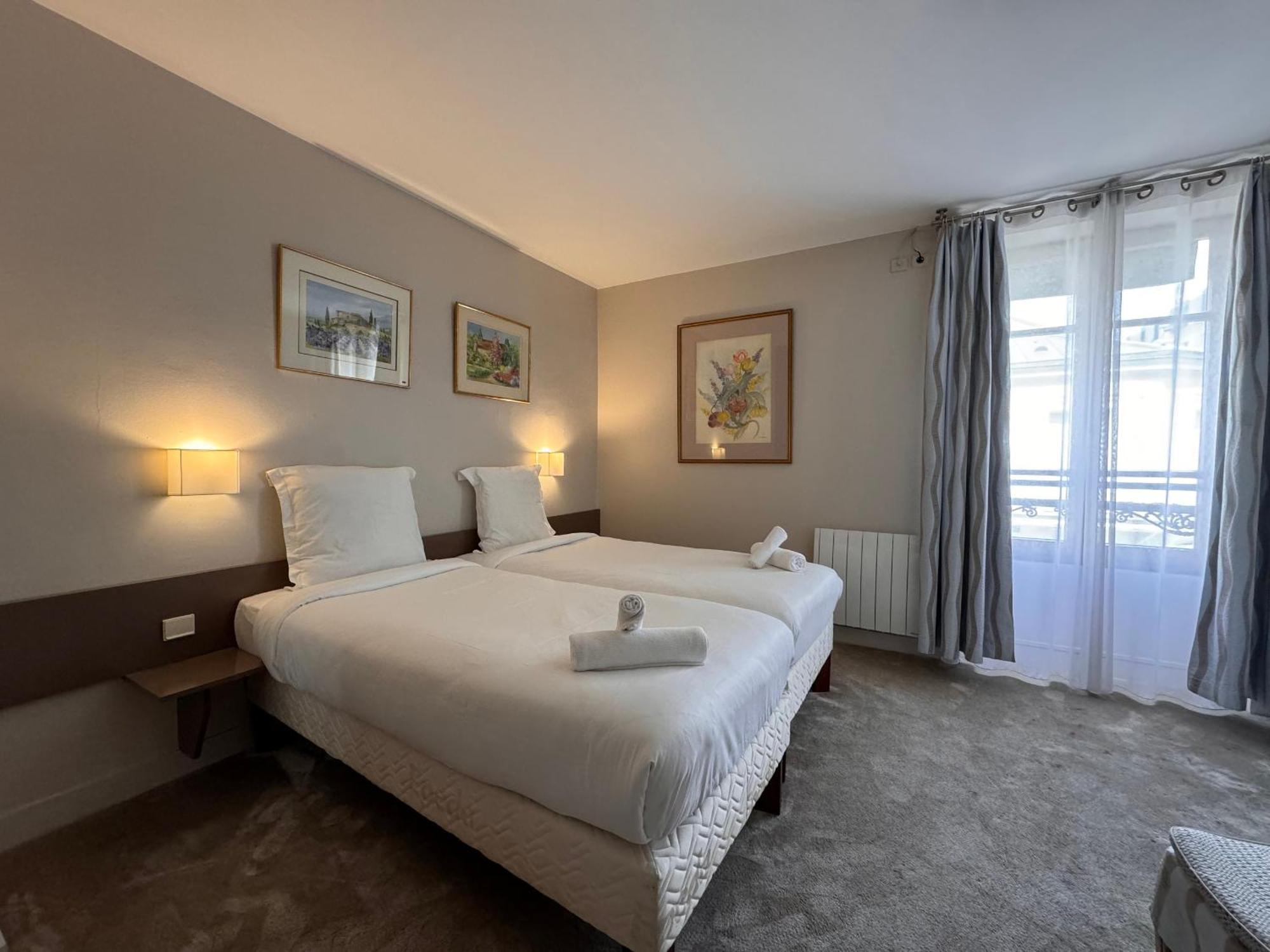 Hotel Paris Vesinet- Logis Hotel Restaurant Le Vésinet 外观 照片